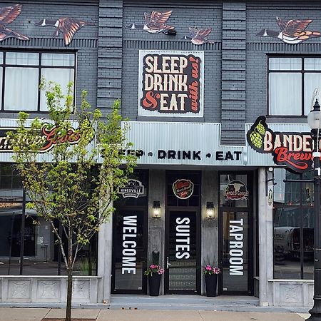 Heart & Hops Brewery Suites Kingsville エクステリア 写真